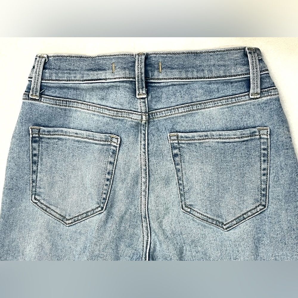 Eunina Light Blue Distressed Rocky High Rise Boyfriend Jeans Women’s Size 1 - Picture 15 of 16